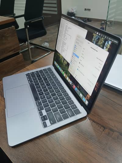 Macbook M2 Air