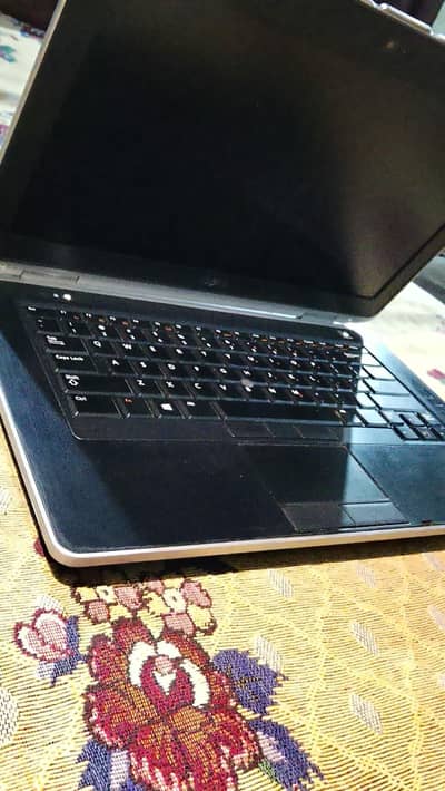 dell company laptop