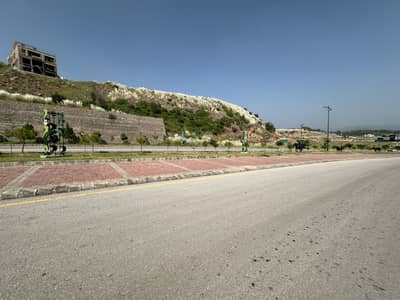 Bahria Enclave Sector J 8 Marla (40*45) Main Boulevard Available For Sale Prime Location