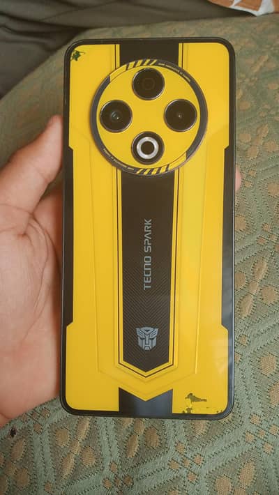 Techno spark 30 bumble addition with box