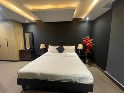 Elegant 01 Bed Apartment Gold Crest DHA Ph4 on per day rent