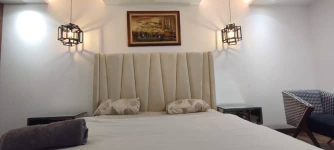 Lavish 03 Bed Apartment Gold Crest DHA Ph4 on per day rent