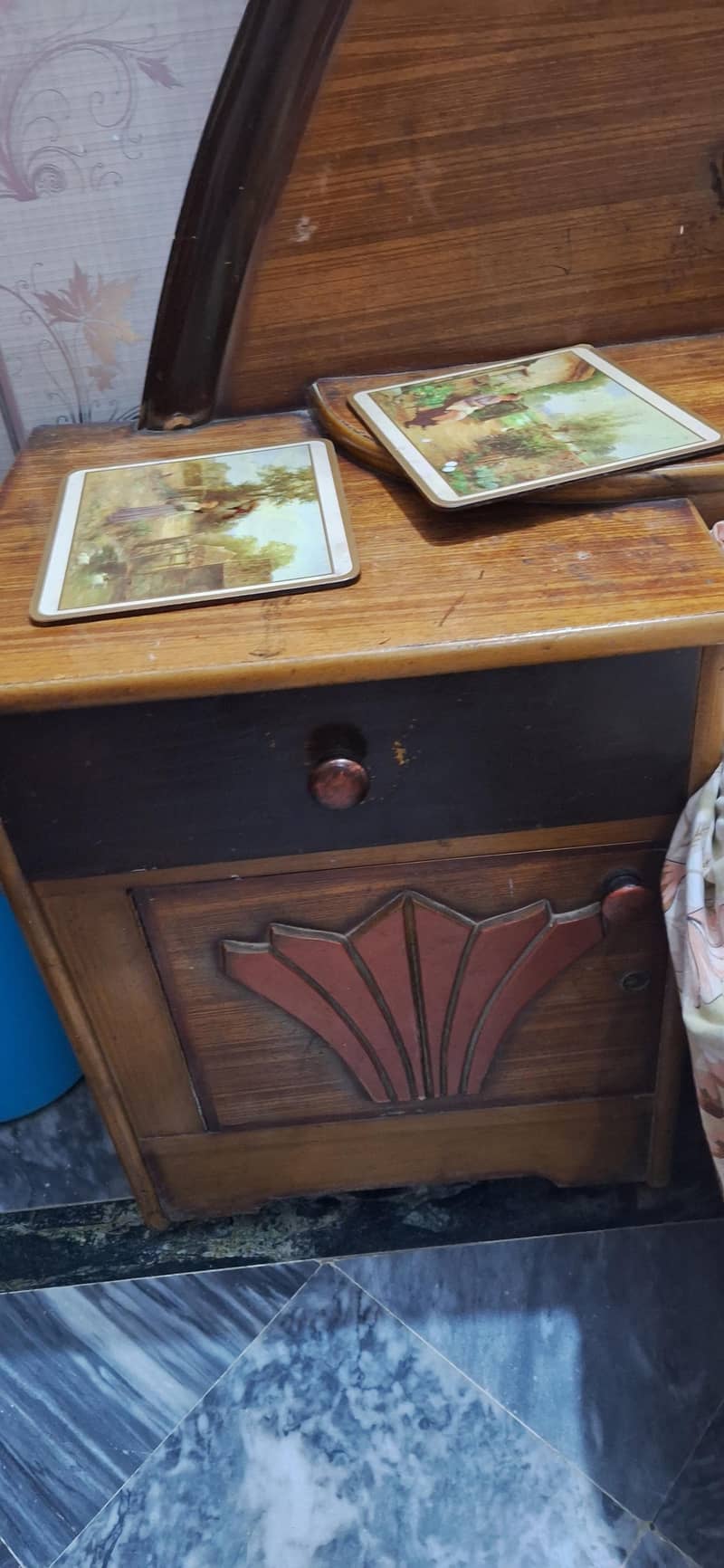 double bed attached side table 4