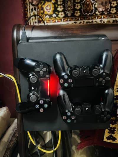 PS4 Slim 1TB With 3 Controllers