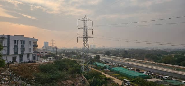 475 Sq Yards Corner for Basement Lovers
