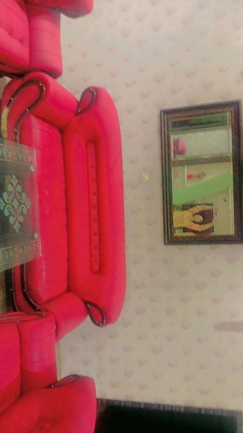 Good condition sofa set 3