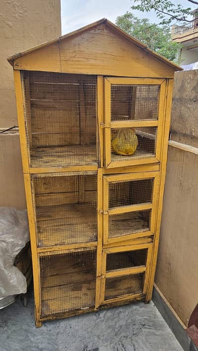 Cage for Sale – Mazboot or (Good Condition).