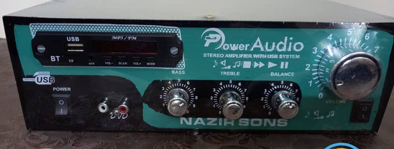 Amplifier with two speakers