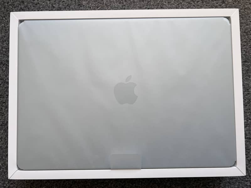 Macbook Air M4 15 inch box pack - Laptops - 1112578466