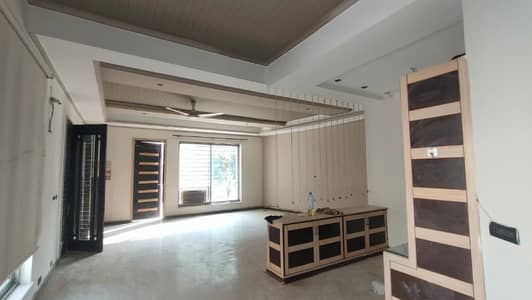 10 marla Modern House For Rent In Phase 4 DHA Lahore