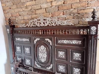 Bed dressing used 1 year