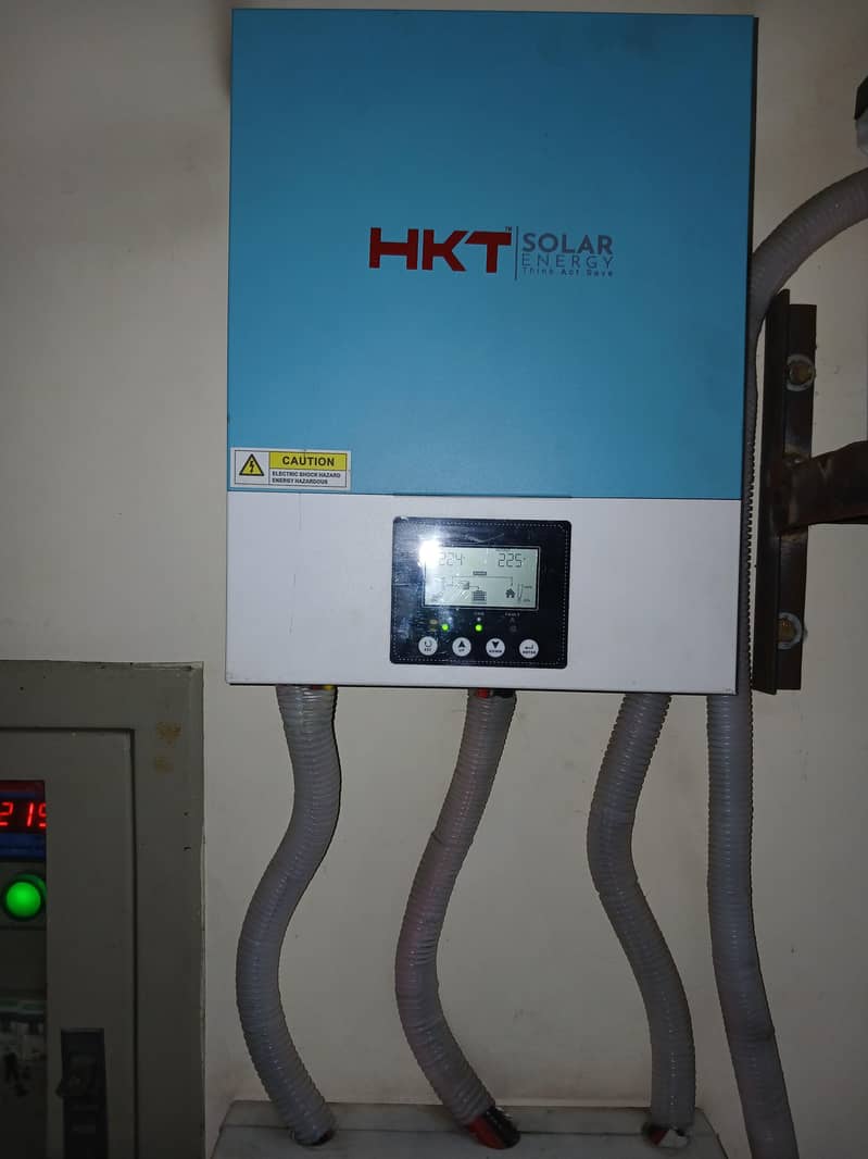 Hybrid Solar Inverter 3kW - Solar Inverter - 1112578909