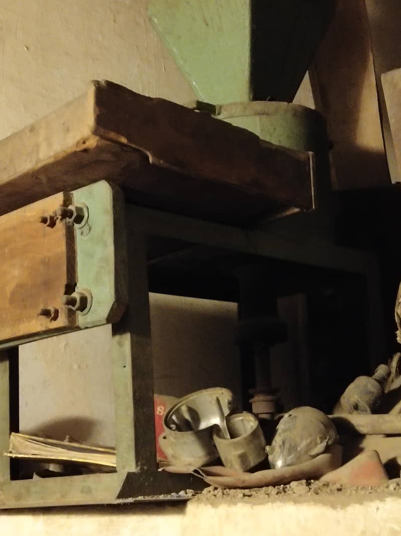 Small grinding mill 1