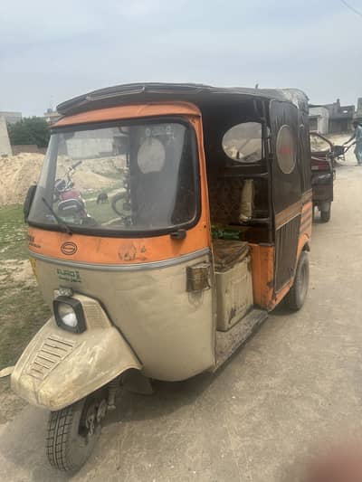 Siwa 200cc CNG Rickshaw