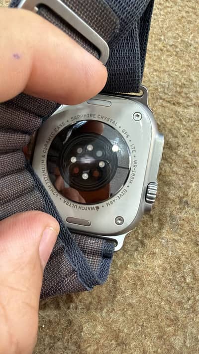 APPLE WATCH ULTRA 2 49MM NATURAL TITANIUM