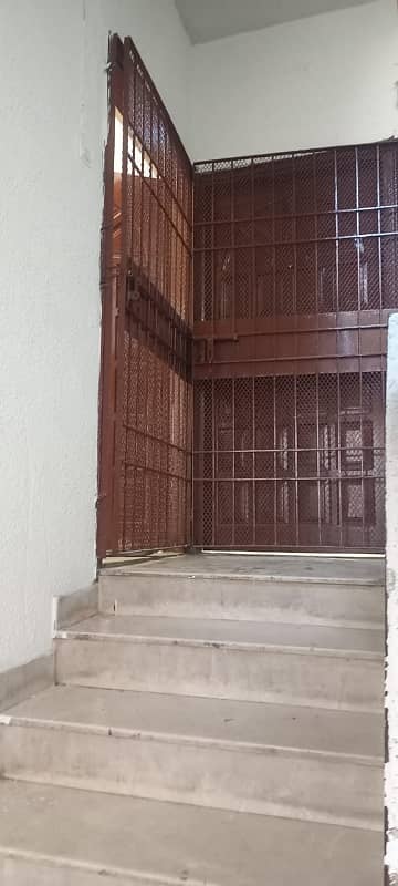 Flat For Sale In Sunset Lane