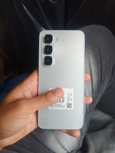 Infinix hot 60i (exchange possible)