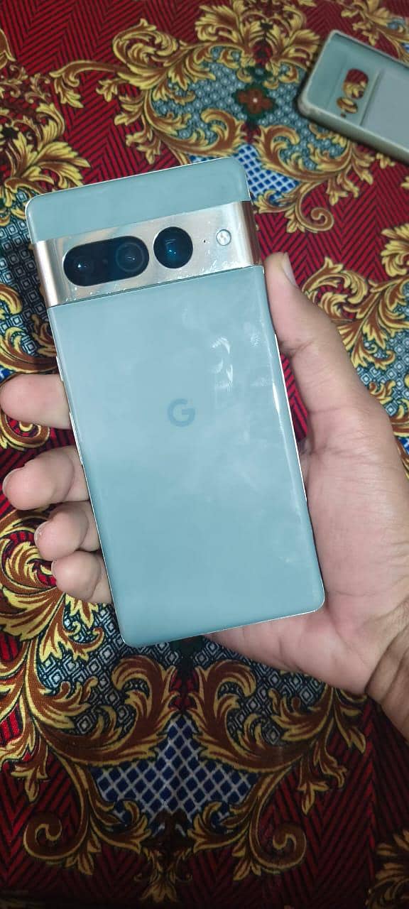 Google Pixel 7 pro 3