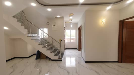 Naya Nazimabad / Prime Location / Park Facing/ 120 Sq Yd House For Sale