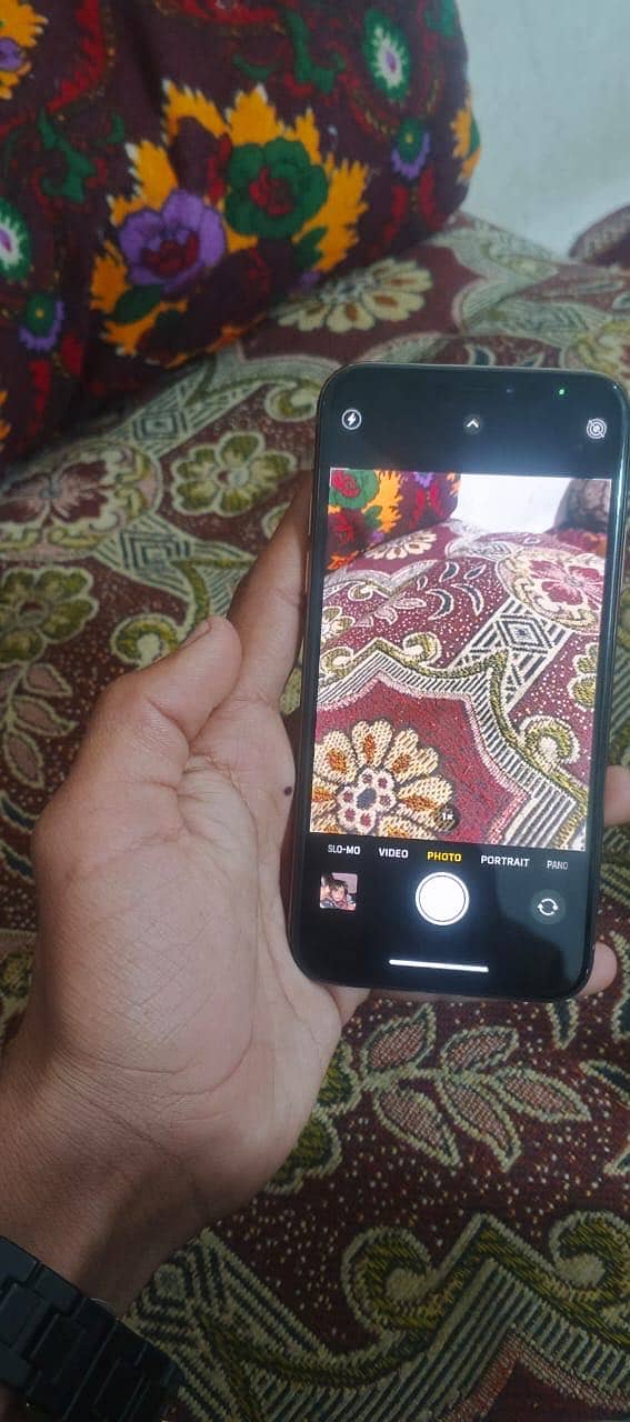 iPhone xs 256gb 100% battery health 2