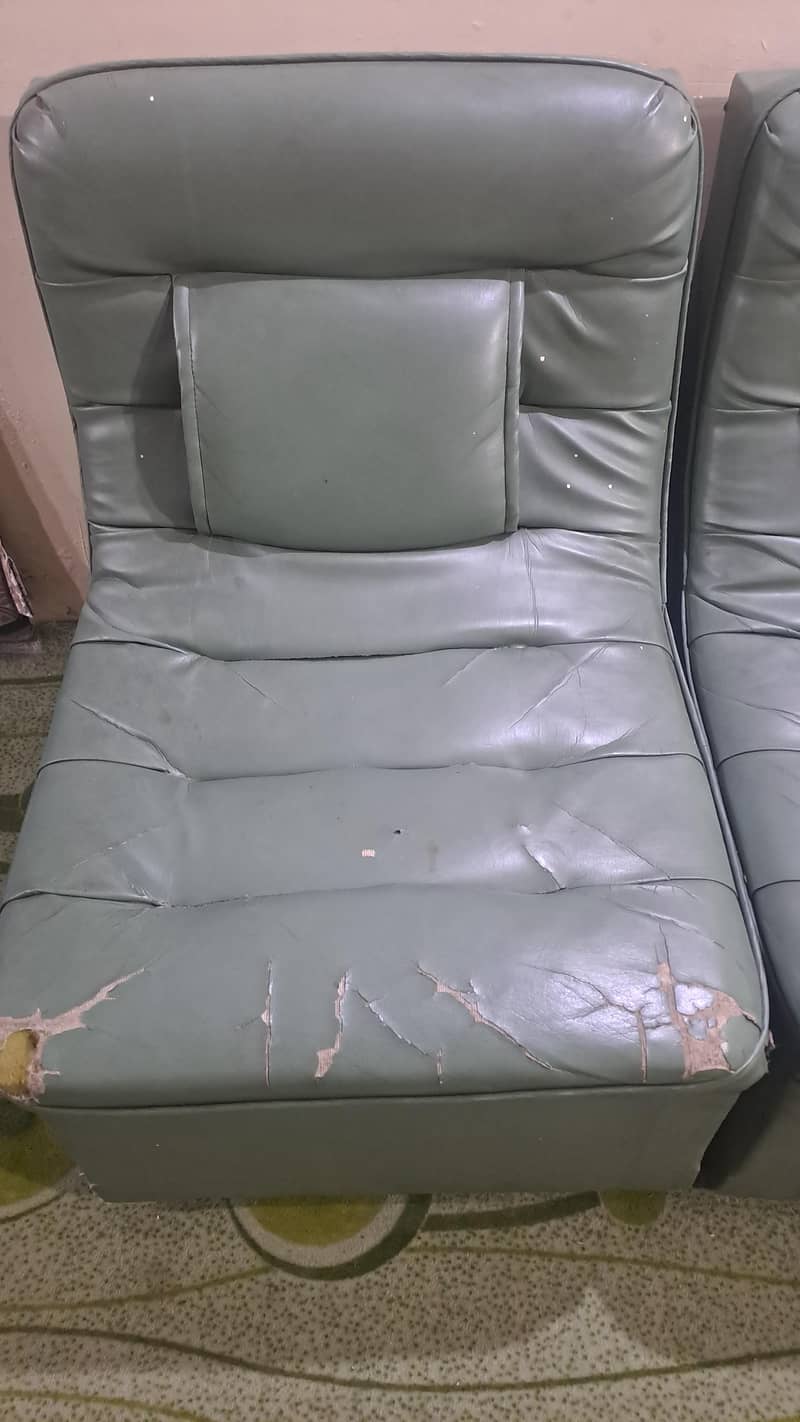2 Single sofas 2