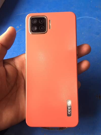 oppo f17 in good condition and excellent battery timing