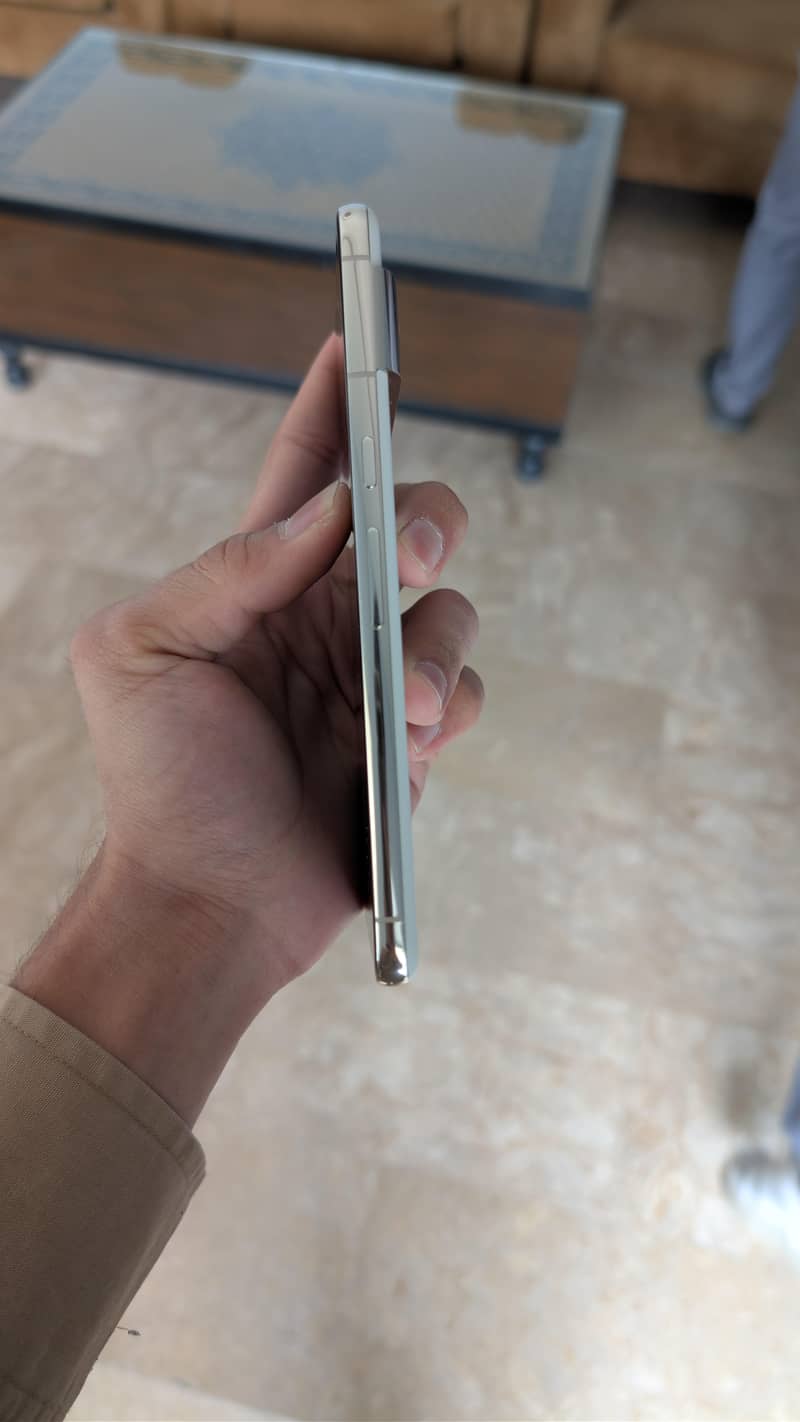 Google Pixel 8 Pro 3