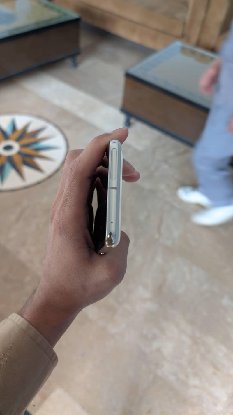 Google Pixel 8 Pro 4