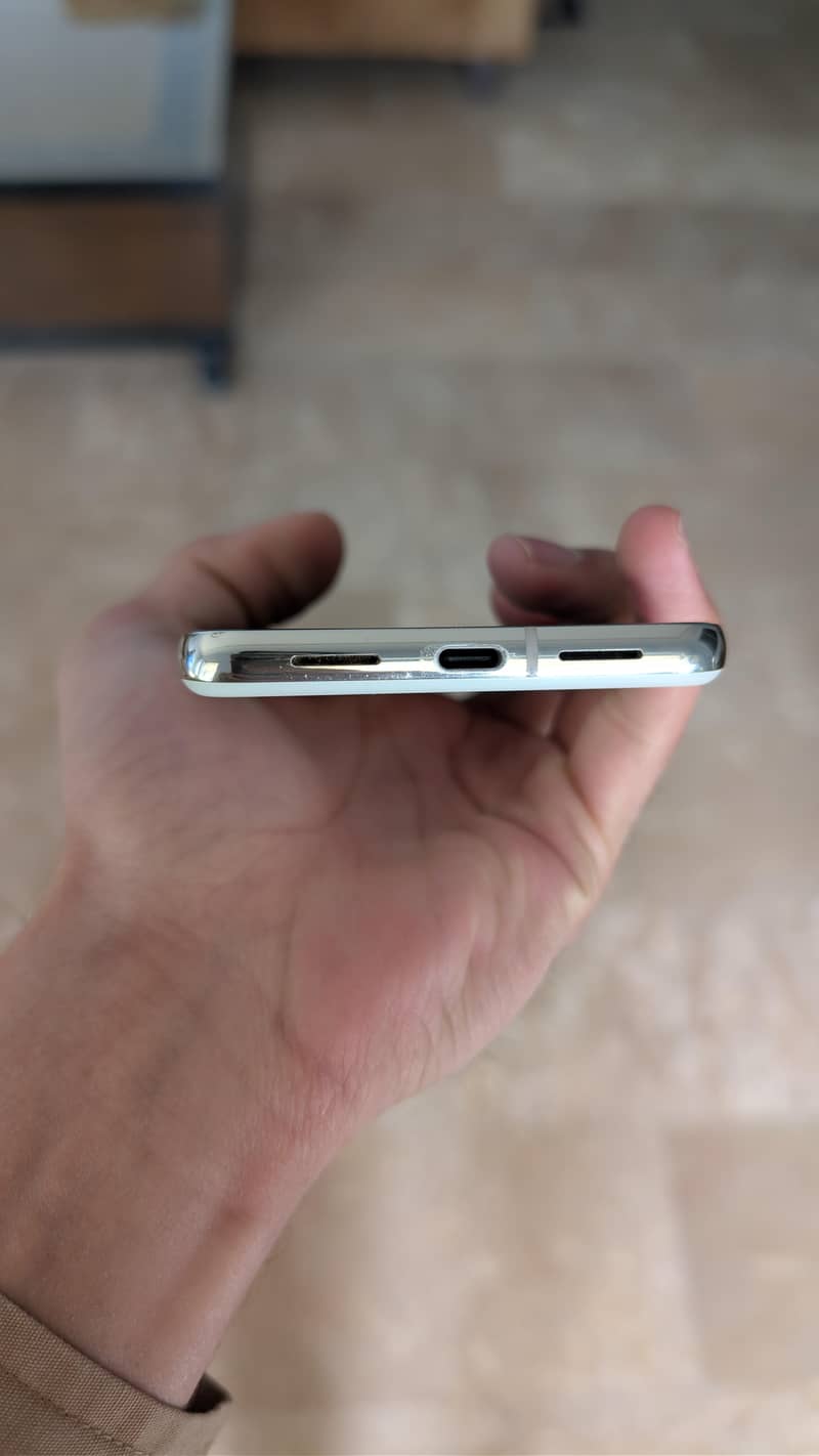 Google Pixel 8 Pro 5