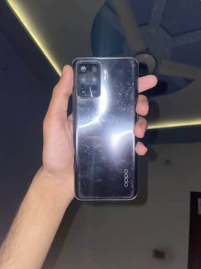 Oppo F19 Pro back per scratches paper laga h uspe h baki blkl fresh h