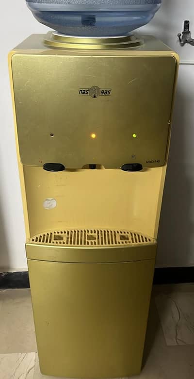 Nasgas Dispenser very less used ph no: 03341120677