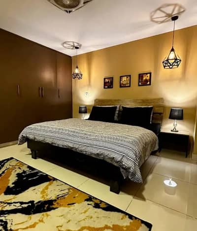 1 bedroom apartment available par day Empire Heights 2 phase 6