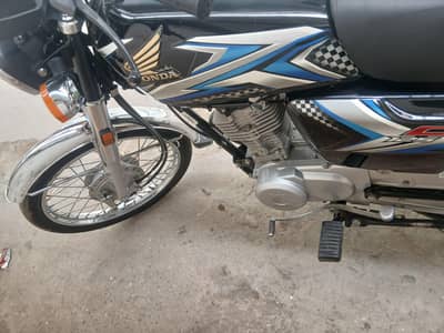 Honda 125 2025 model black colour