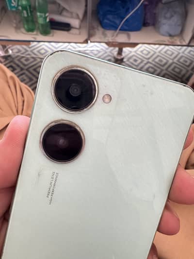 Vivo y04 Back se thora crack hai baki sett okay hai