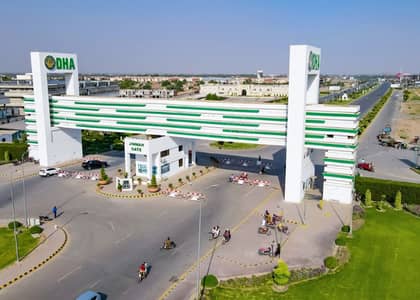 Big Park Facing Plot, Pakistan Square Chowk
