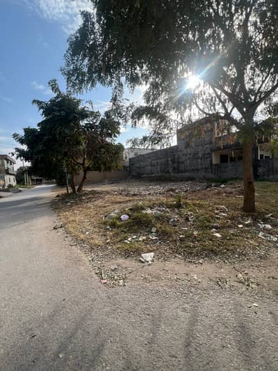 1 KANAL PLOT FOR SALE ON REASONABLE PRICE IN SOAN GARDEN ISLAMABAD