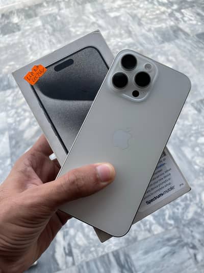 iPhone 15 Pro Max JV (256GB) – White Titanium – Excellent Condition