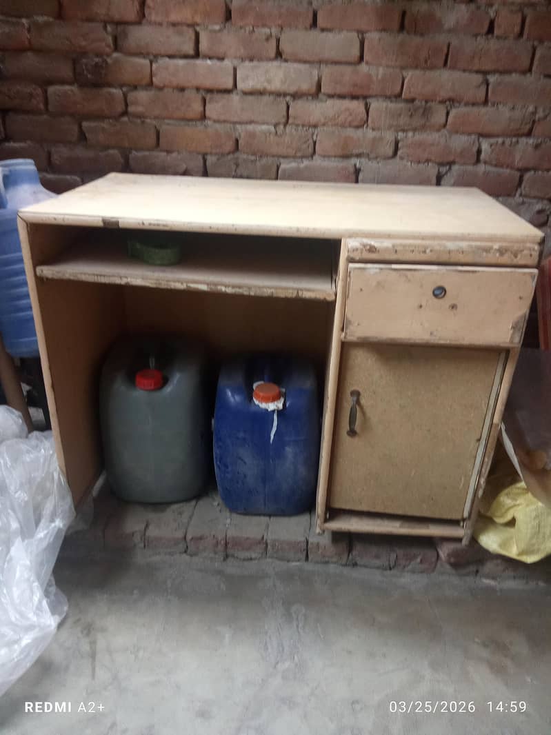 computer table  ha 1