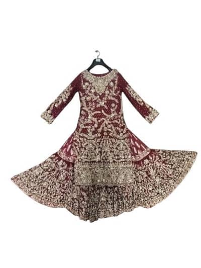 Heavy Enbroidered Farshi Lehenga Set | Like New | Urgent Sale