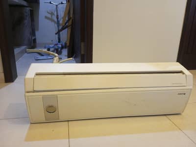 Air conditioner split