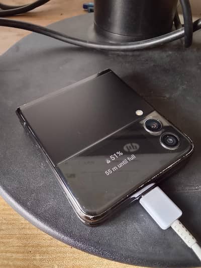 Samsung z flip 3.03104844002 whatsapp