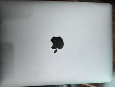 Macbook pro ( 12 inch 2016 early  )