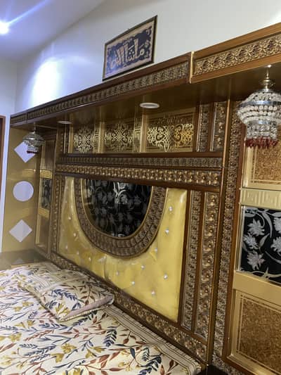 Bed set with dressing table