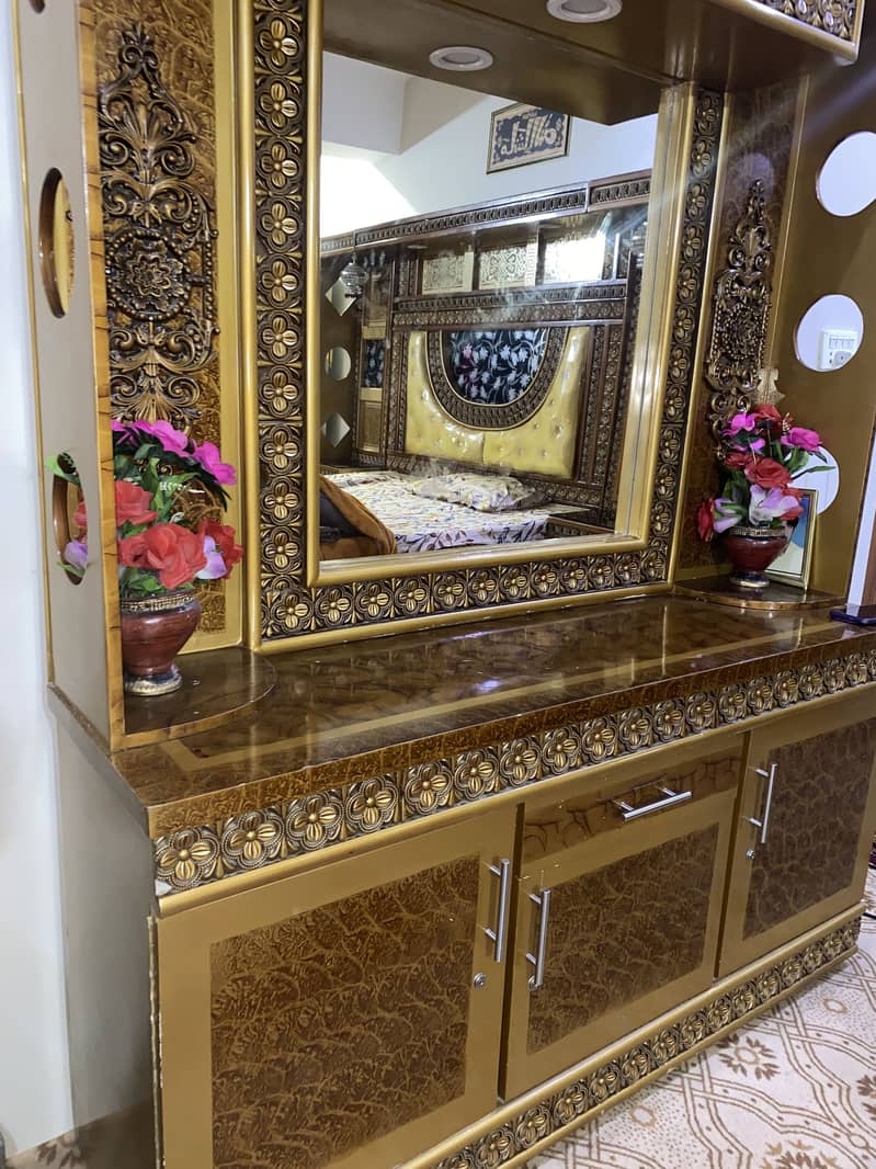 Bed set with dressing table 1