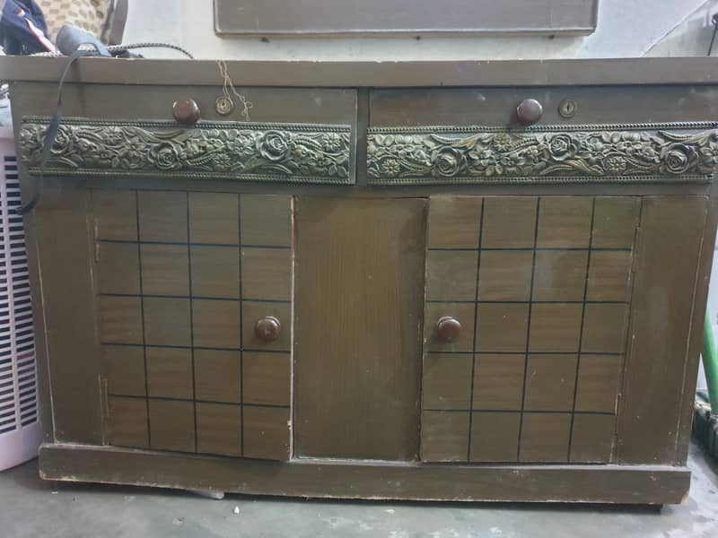 dressing table 1