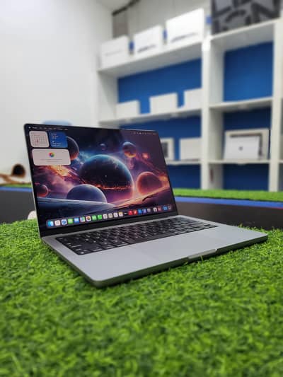 Macbook Pro M1 Pro 14 inch 32/512 Space Grey 223 cycles