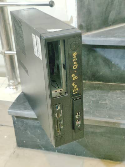 Core i3 4th generation Desktop PNY Quadro k600 1GB Ram 4GB