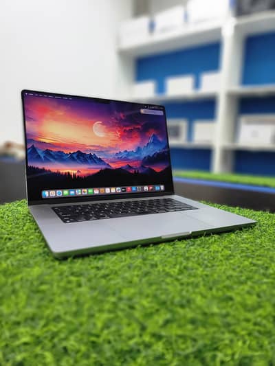 Macbook Pro M1 Max 16 inch 64/1tb 181 cycles space grey color