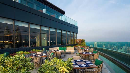 A Beuatiful Roof Top Of A Plaza Available For Restaurant. .
