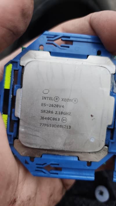 Intel xeon e5 2620 v4